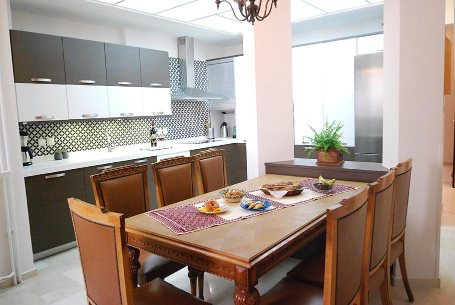 Heraklion Center Boutique 3 Bedroom Apartment Penelope Kültér fotó